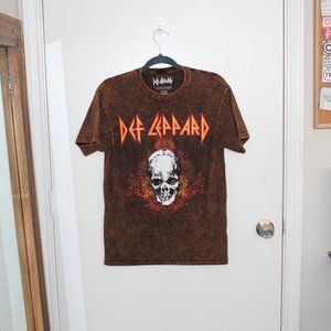 DEF LEPPARD BROWN SKULL WASHED TEE SIZE MEDIUM